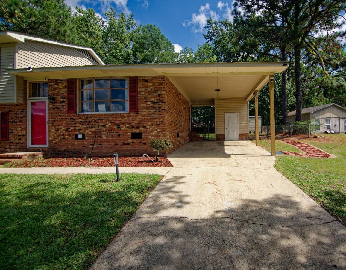 Pine Forest Zen Cottage - 10 Min To Fort Bragg Fayetteville Exterior foto